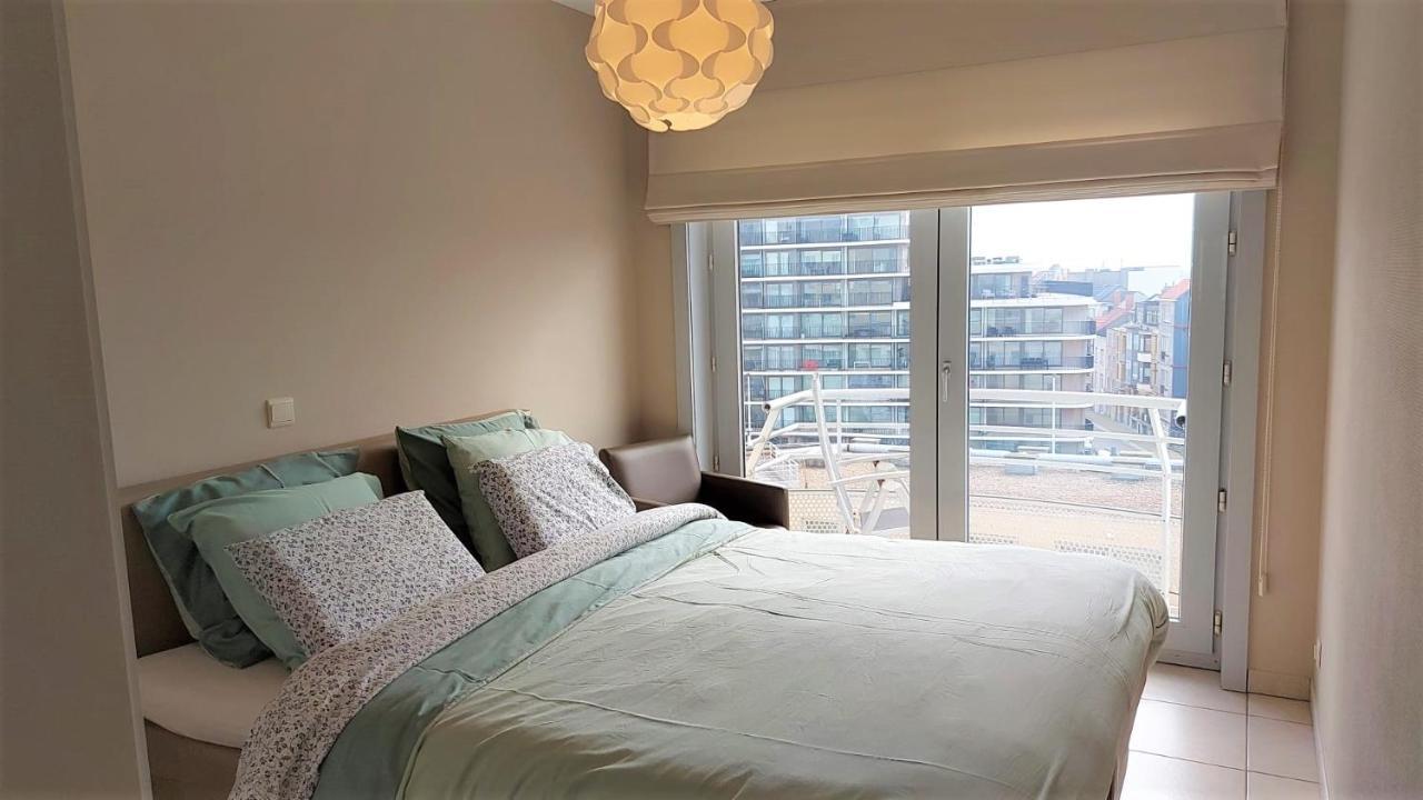 Appartement Met Zeezicht En Verwarmd Zwembad 오스텐드 외부 사진