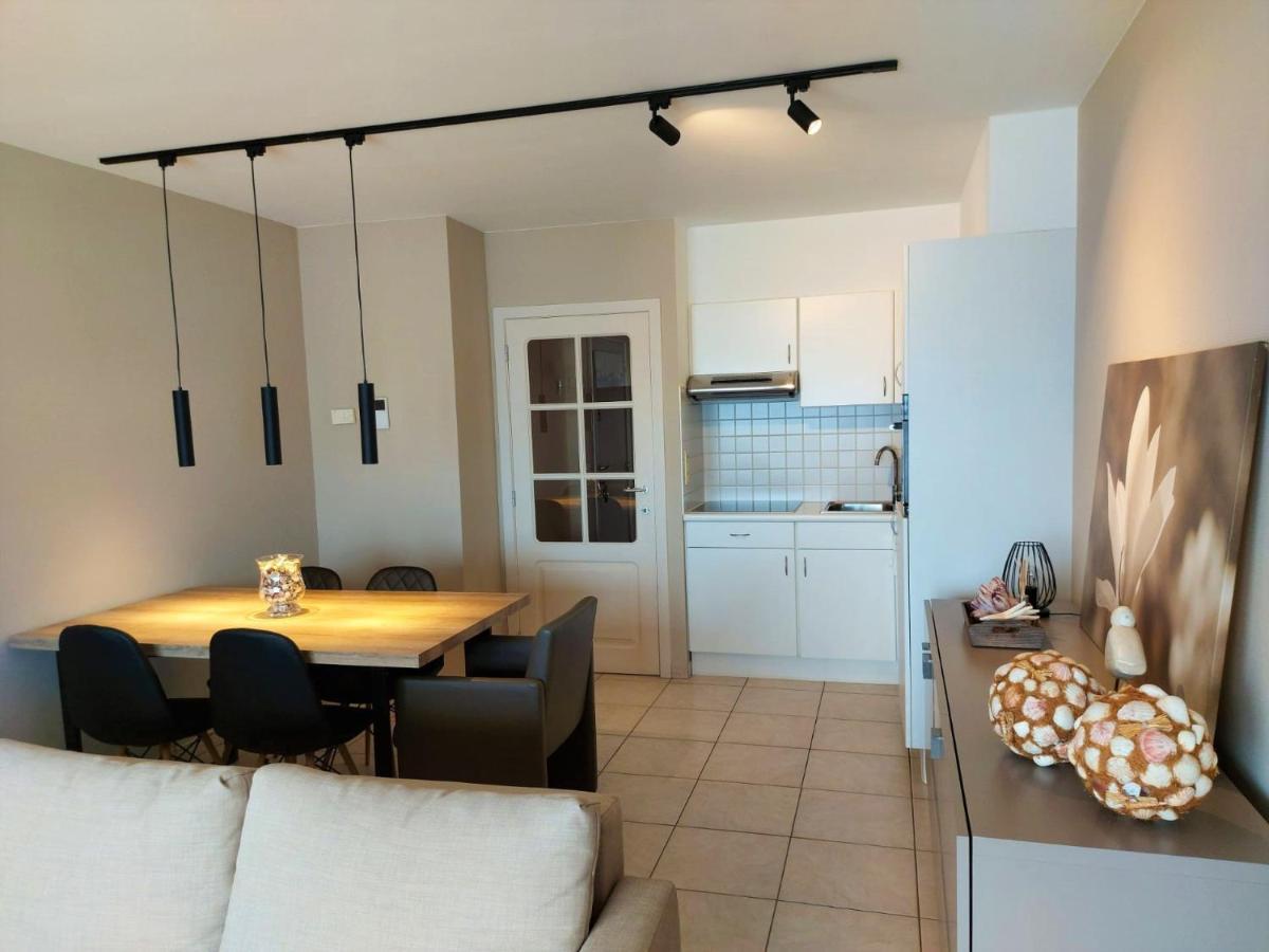 Appartement Met Zeezicht En Verwarmd Zwembad 오스텐드 외부 사진