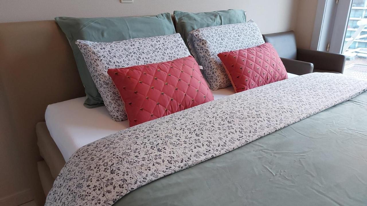 Appartement Met Zeezicht En Verwarmd Zwembad 오스텐드 외부 사진