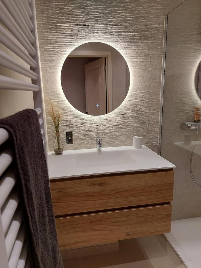 Appartement Met Zeezicht En Verwarmd Zwembad 오스텐드 외부 사진